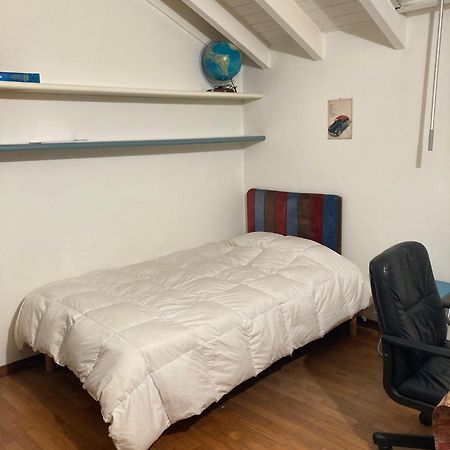 Alexis 2 Apartment Новара Екстериор снимка