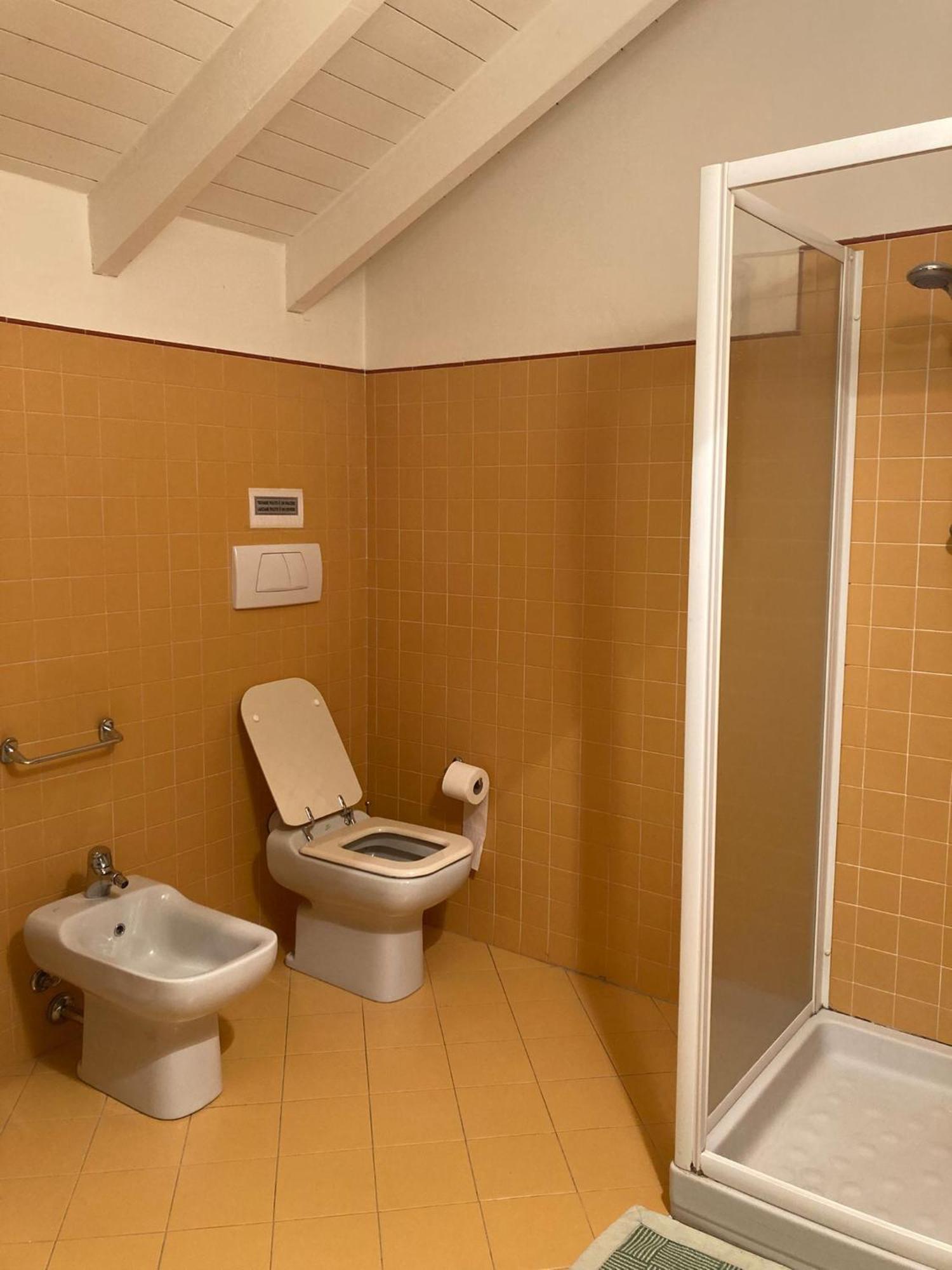 Alexis 2 Apartment Новара Екстериор снимка